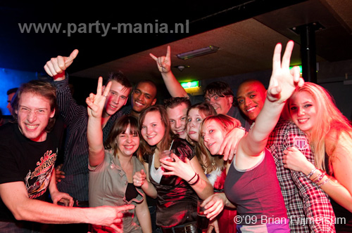 091224_059_los_partymania