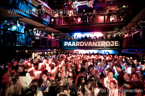 091224_072_los_partymania
