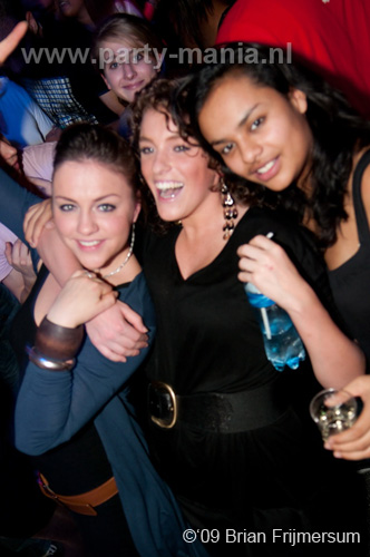 091224_075_los_partymania