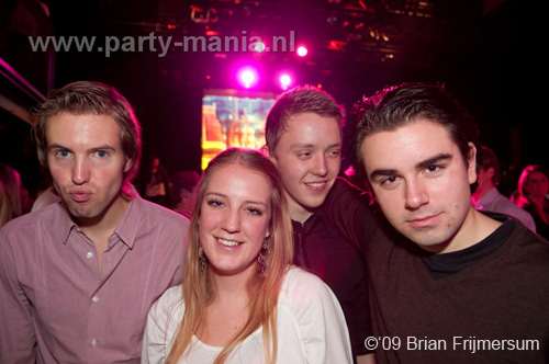 091224_107_los_partymania