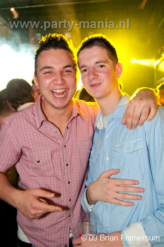 091224_124_los_partymania