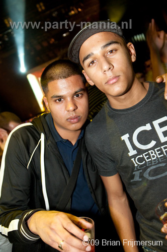 091224_129_los_partymania
