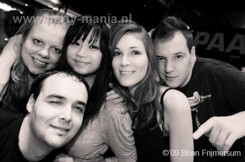 091224_132_los_partymania