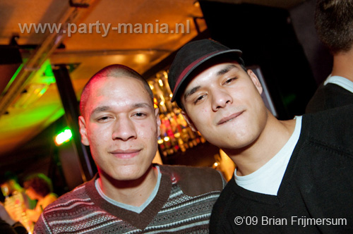 091224_139_los_partymania