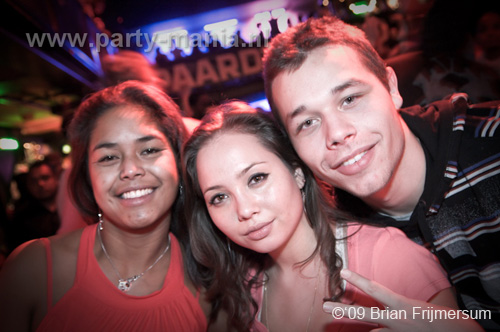 091224_150_los_partymania
