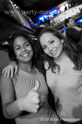 091224_151_los_partymania
