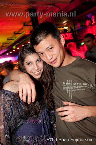 091224_153_los_partymania