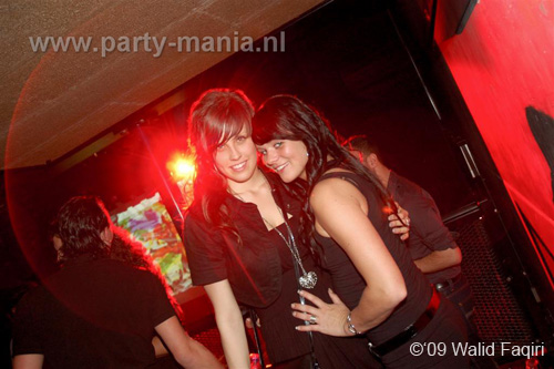 091224_001_los_partymania