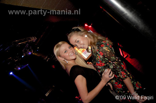 091224_023_los_partymania