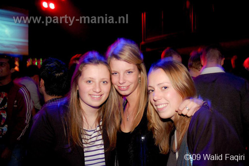 091224_027_los_partymania