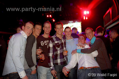 091224_042_los_partymania