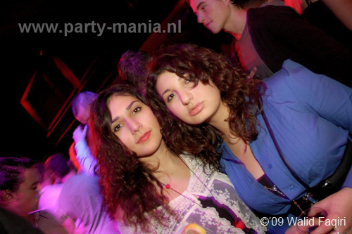 091224_044_los_partymania