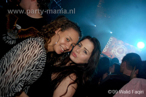 091224_051_los_partymania