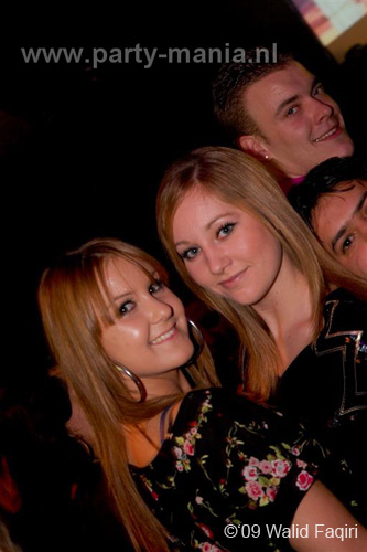 091224_068_los_partymania