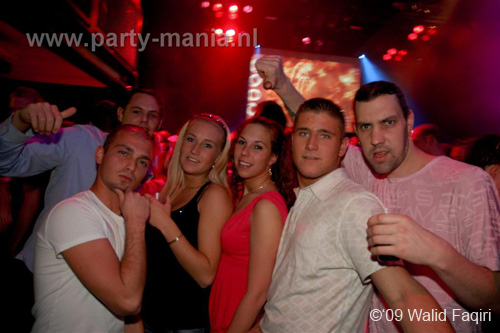 091224_071_los_partymania