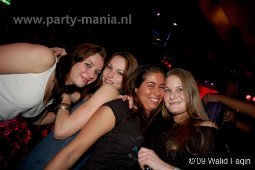 091224_088_los_partymania