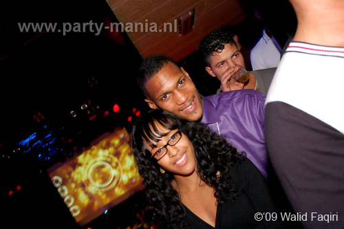 091224_089_los_partymania