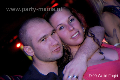 091224_126_los_partymania