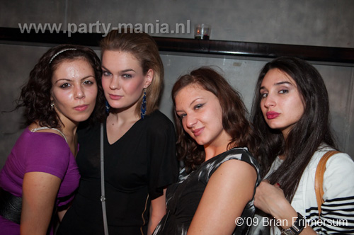 091226_020_franchise_partymania