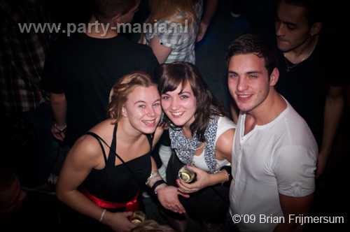 091226_026_franchise_partymania