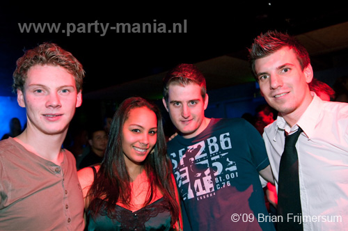 091226_048_franchise_partymania