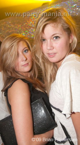 091226_145_franchise_partymania