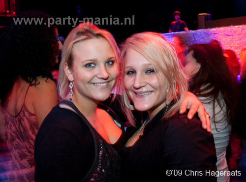 091226_013_franchise_partymania