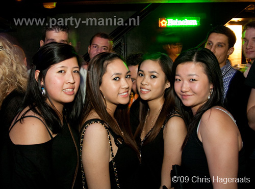 091226_020_franchise_partymania