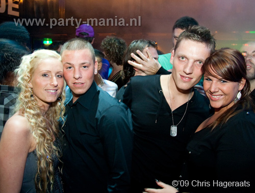 091226_024_franchise_partymania