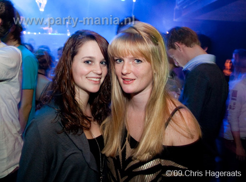 091226_025_franchise_partymania