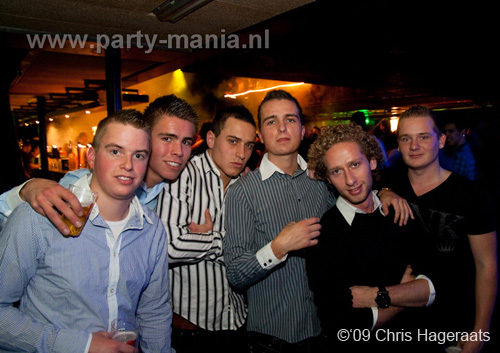 091226_043_franchise_partymania