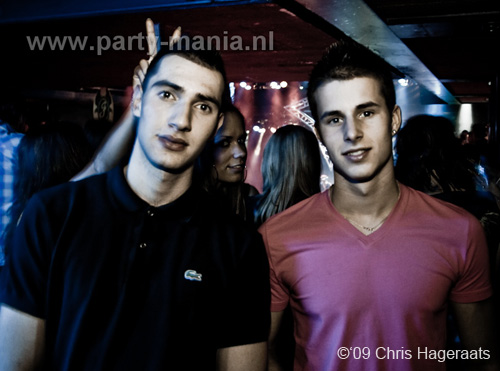 091226_050_franchise_partymania