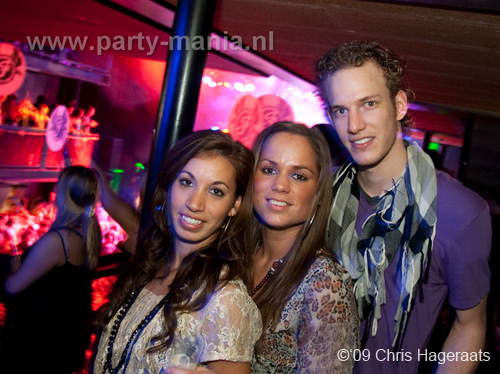 091226_052_franchise_partymania