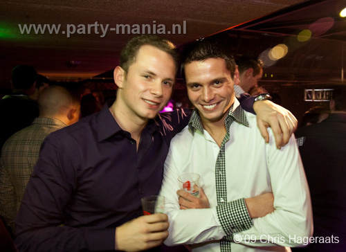 091226_072_franchise_partymania