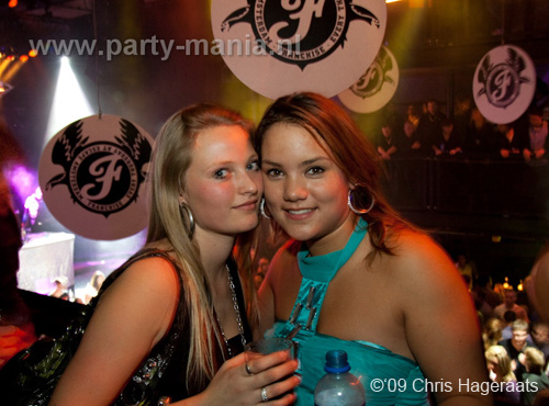 091226_076_franchise_partymania