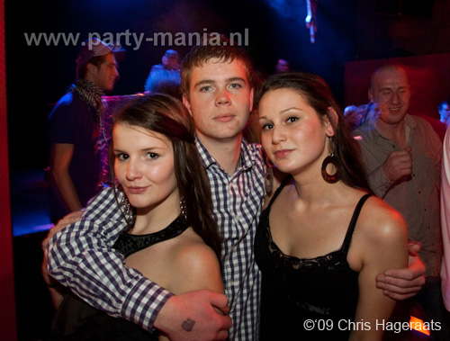 091226_080_franchise_partymania