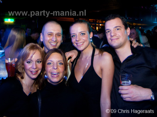 091226_092_franchise_partymania