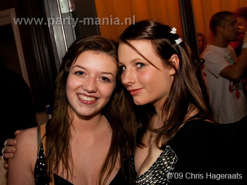 100109_006_tjek_de_tek_partymania