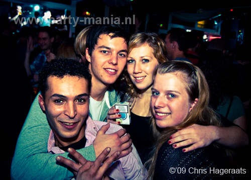 100109_023_tjek_de_tek_partymania