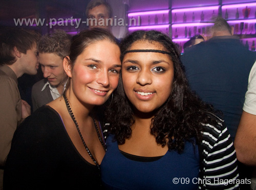 100109_032_tjek_de_tek_partymania