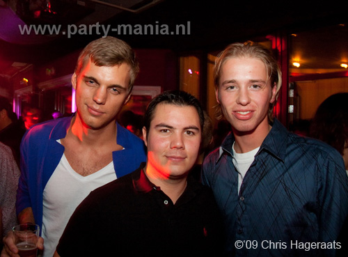 100109_038_tjek_de_tek_partymania