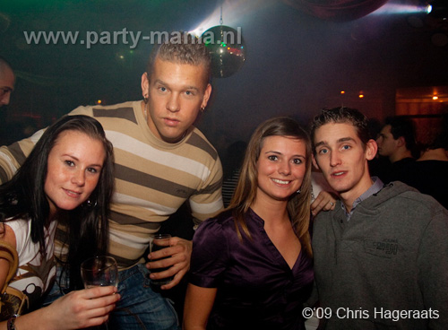 100109_040_tjek_de_tek_partymania