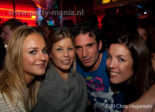 100109_044_tjek_de_tek_partymania