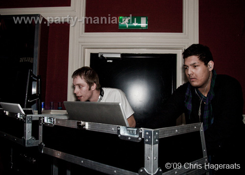 100109_075_tjek_de_tek_partymania