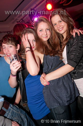 100122_045_glitterclub_partymania