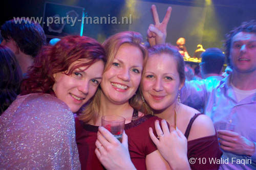 100129_004_90s_now_partymania