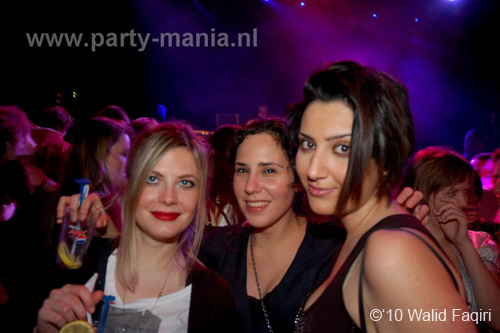 100129_036_90s_now_partymania