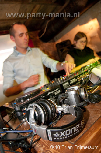 100212_002_hier_en_toen_partymania