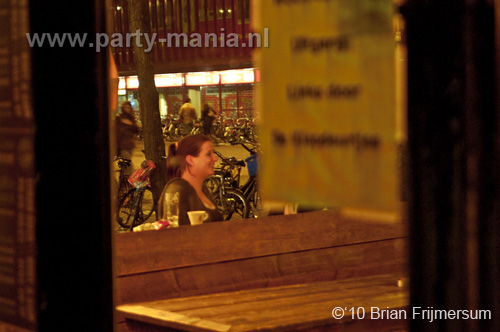 100212_010_hier_en_toen_partymania