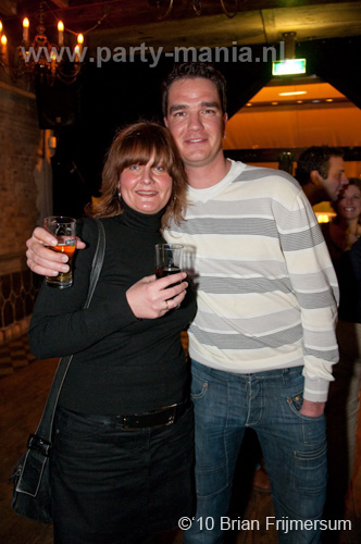 100212_015_hier_en_toen_partymania